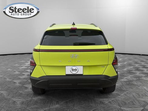 Certified 2025 Hyundai Kona SEL AWD/4WD image 4