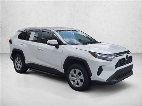 Used 2024 Toyota RAV4 LE FWD image 3