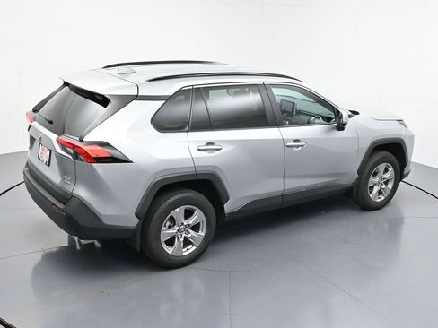 Used 2023 Toyota RAV4 XLE AWD/4WD image 5