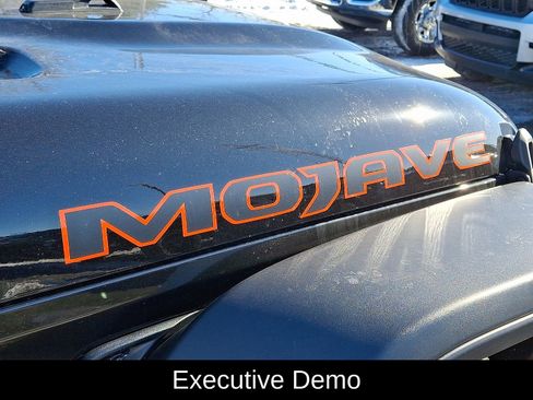 New 2025 Jeep Gladiator Mojave w/ Safety Group image 29