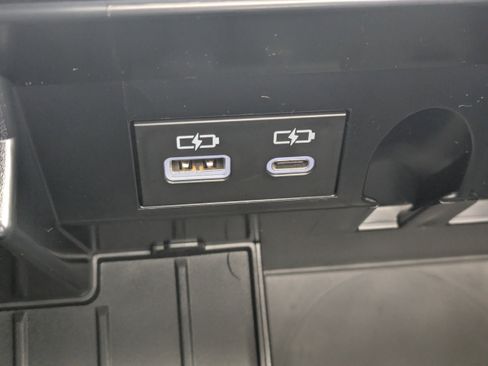 New 2026 Toyota Sequoia Platinum image 27