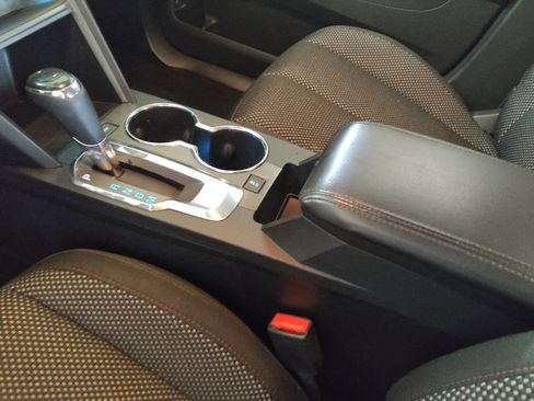 Used 2017 Chevrolet Equinox LT image 26