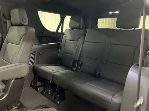 New 2026 Chevrolet Suburban Z71 w/ Comfort Package image 25
