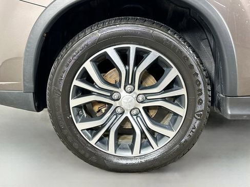 Used 2018 Mitsubishi Outlander Sport ES image 29