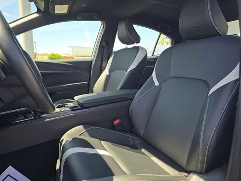 Certified 2025 Toyota Camry SE FWD image 23