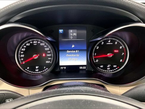 Used 2017 Mercedes-Benz GLC 300 4MATIC image 26