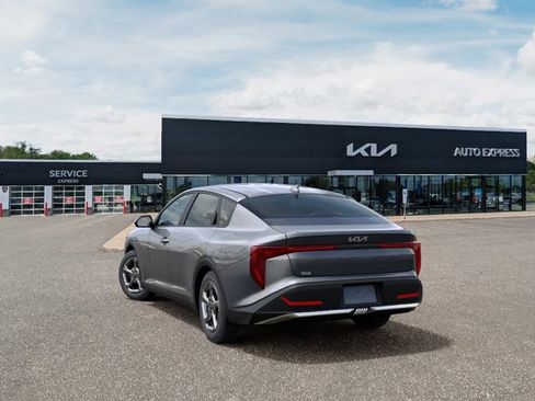 New 2026 Kia K4 FWD image 4