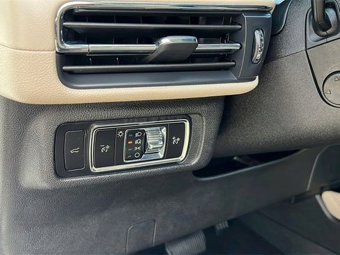 Used 2025 Lincoln Corsair Reserve w/ Jet Appearance Package image 13