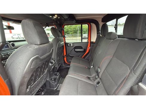 Used 2020 Jeep Gladiator Rubicon w/ LED Lighting Group AWD/4WD image 31