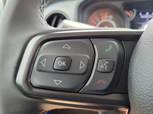 New 2025 Jeep Gladiator Sport AWD/4WD image 16