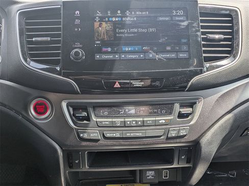 Used 2023 Honda Passport EX-L image 17