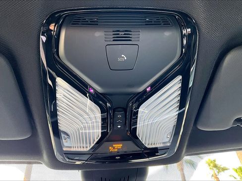 Used 2023 BMW X5 xDrive40i w/ Parking Assistance Package image 31