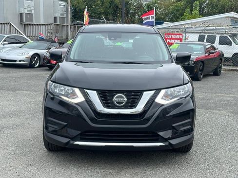 Used 2019 Nissan Rogue S FWD image 2