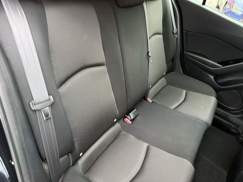 Used 2017 MAZDA MAZDA3 Sport FWD image 8
