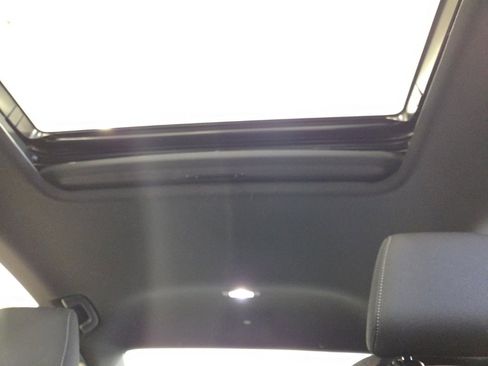 Used 2023 Honda Accord Sport image 13