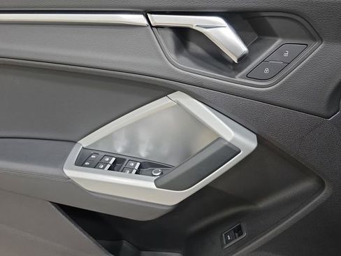 Used 2020 Audi Q3 2.0T Premium w/ Convenience Package AWD/4WD image 28