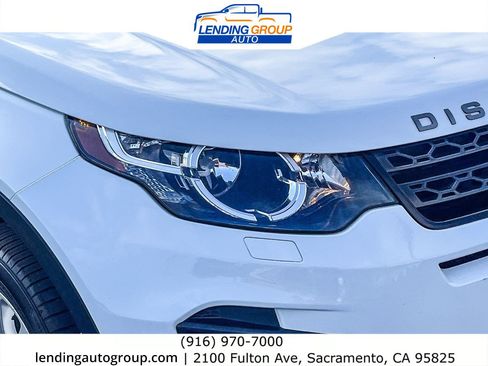 Used 2018 Land Rover Discovery Sport SE image 7