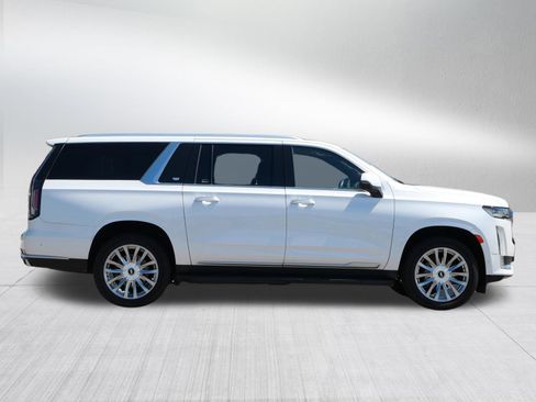 Used 2024 Cadillac Escalade ESV Premium Luxury w/ LPO, Floor Liner Package AWD/4WD image 8