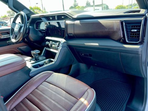 Used 2023 GMC Sierra 1500 Denali Ultimate AWD/4WD image 22