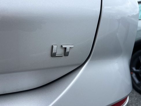 Used 2018 Chevrolet Equinox LT FWD image 4