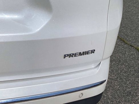 Used 2019 Chevrolet Traverse Premier AWD/4WD image 5
