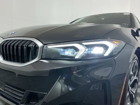 Certified 2025 BMW 330i 330i w/ M Sport Package image 4