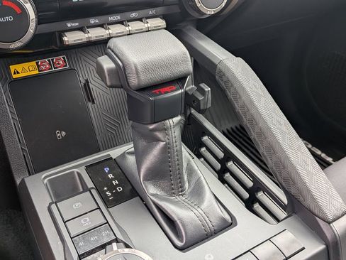 Used 2025 Toyota Tacoma TRD Off-Road w/ TRD Off Road Upgrade Package image 22