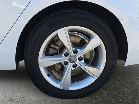 Used 2019 Audi A4 2.0T Premium w/ Convenience Package image 36