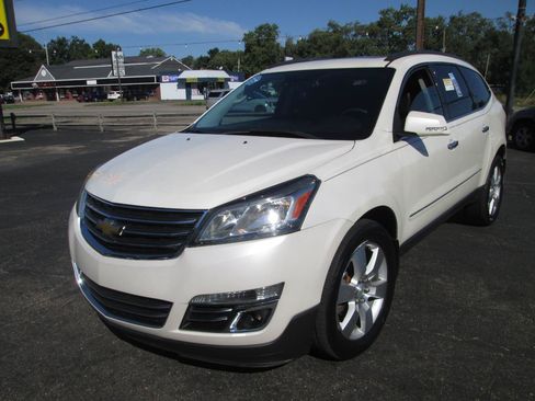 Used 2015 Chevrolet Traverse LTZ AWD/4WD image 8