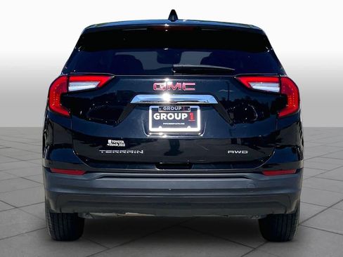 Used 2024 GMC Terrain SLE AWD/4WD image 5