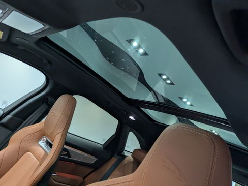 New 2026 Jaguar F-PACE R-Dynamic S image 9