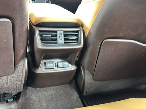 Used 2021 Lexus ES 300h w/ Premium Package image 37