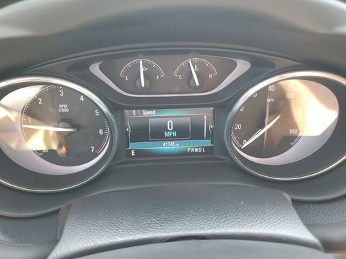 Used 2019 Buick Envision Essence FWD image 23