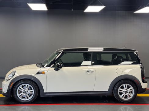 Used 2013 MINI Cooper Clubman image 3