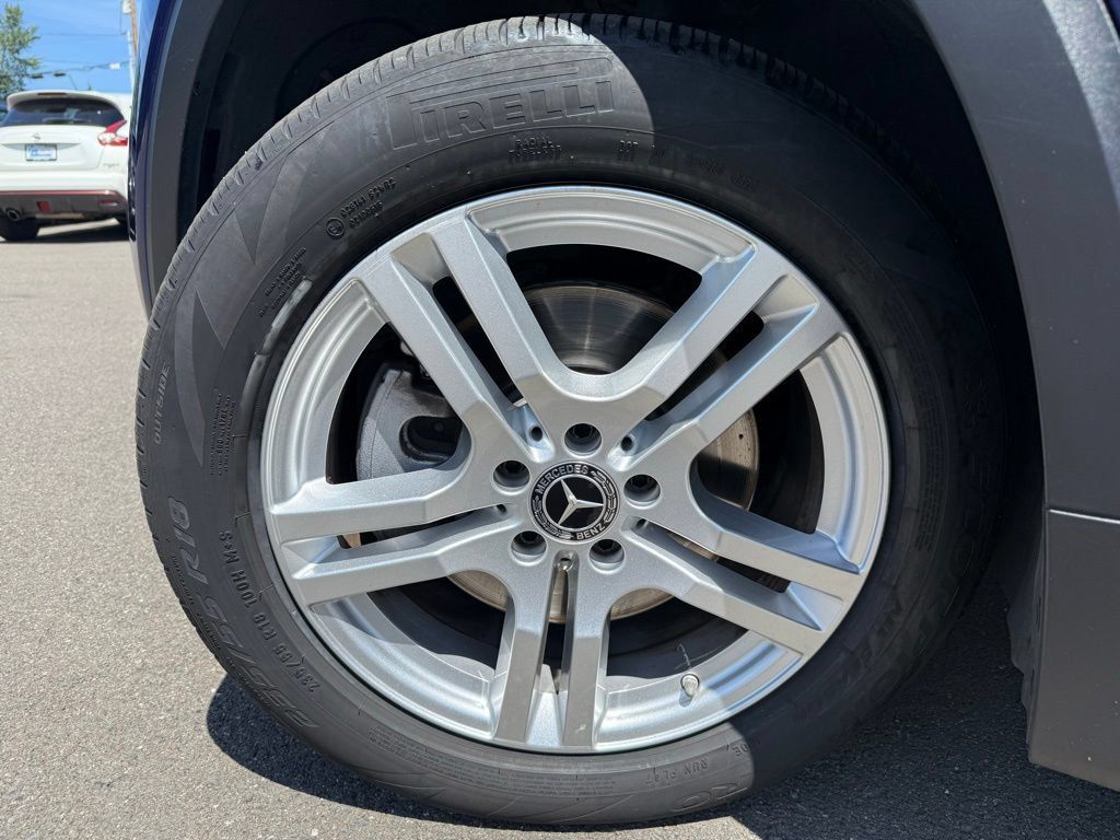 Used 2020 Mercedes-Benz GLB 250 4MATIC image 29