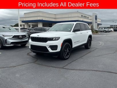 Used 2025 Jeep Grand Cherokee Altitude