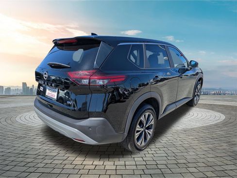 Certified 2023 Nissan Rogue SV FWD image 5