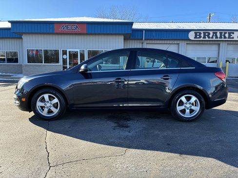 Used 2016 Chevrolet Cruze LT image 31