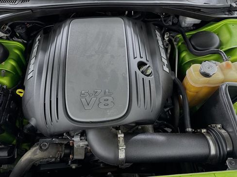 Used 2011 Dodge Challenger R/T image 37