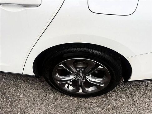 Used 2023 Honda Accord EX-L image 7