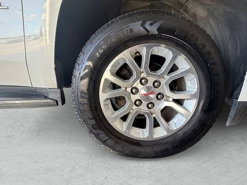 Used 2020 GMC Yukon XL SLT w/ Open Road Package RWD image 23