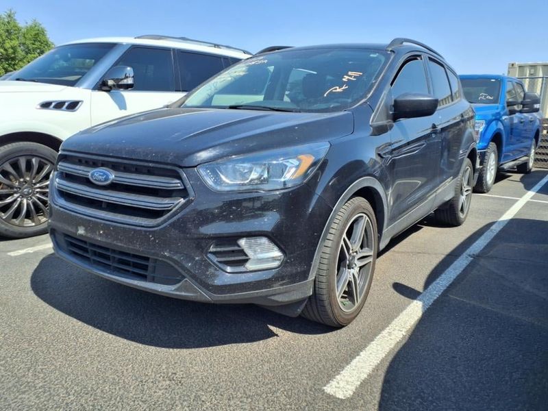 Used 2019 Ford Escape SEL image 1