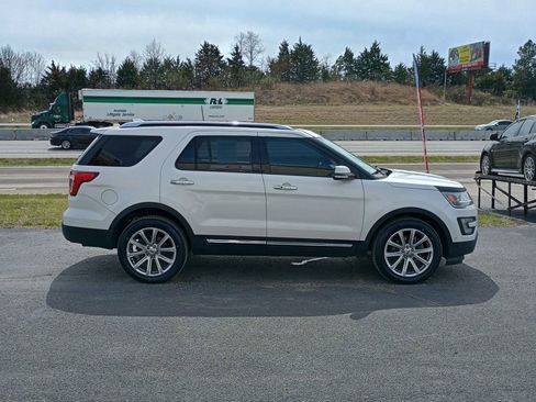 Used 2017 Ford Explorer Limited w/ Equipment Group 301A image 6