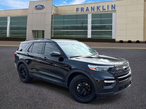Certified 2022 Ford Explorer XLT w/ Equipment Group 202A RWD image 1