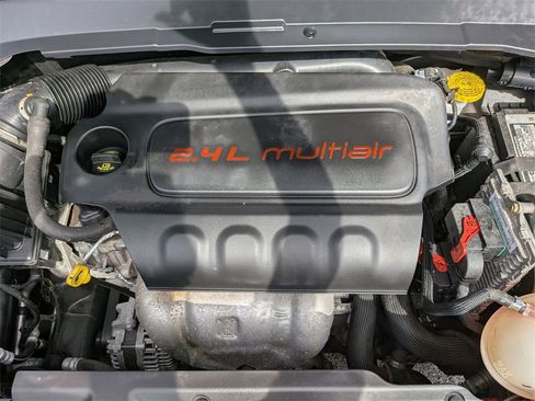 Used 2022 Jeep Compass Limited image 25