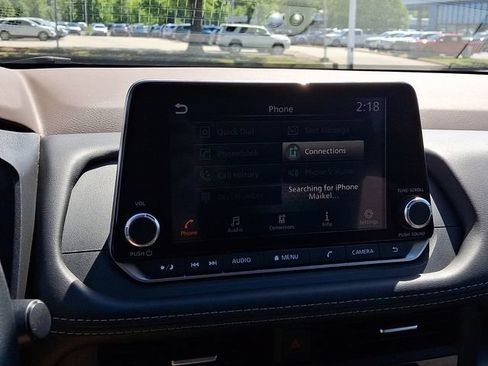 Used 2023 Nissan Rogue SV FWD image 19