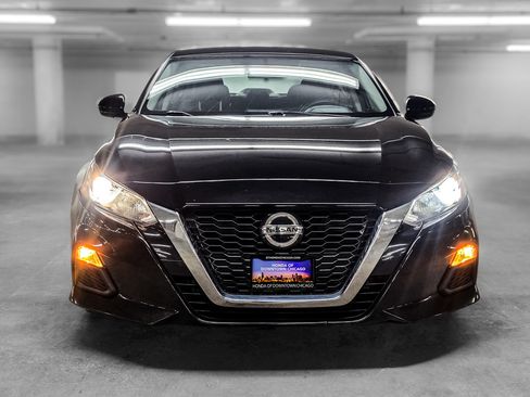 Used 2020 Nissan Altima 2.5 S FWD image 11