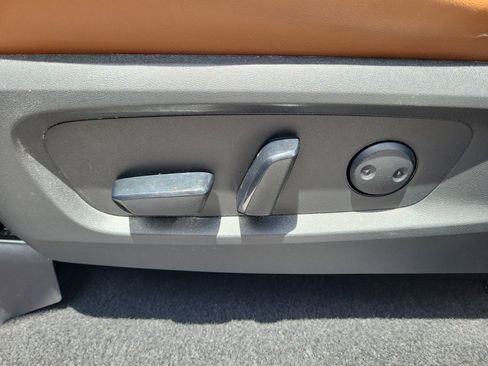 Certified 2022 Nissan Pathfinder Platinum w/ Cargo Package FWD image 15