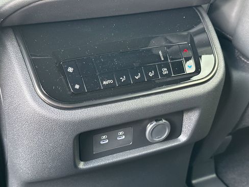 New 2025 Nissan Armada PRO-4X image 23