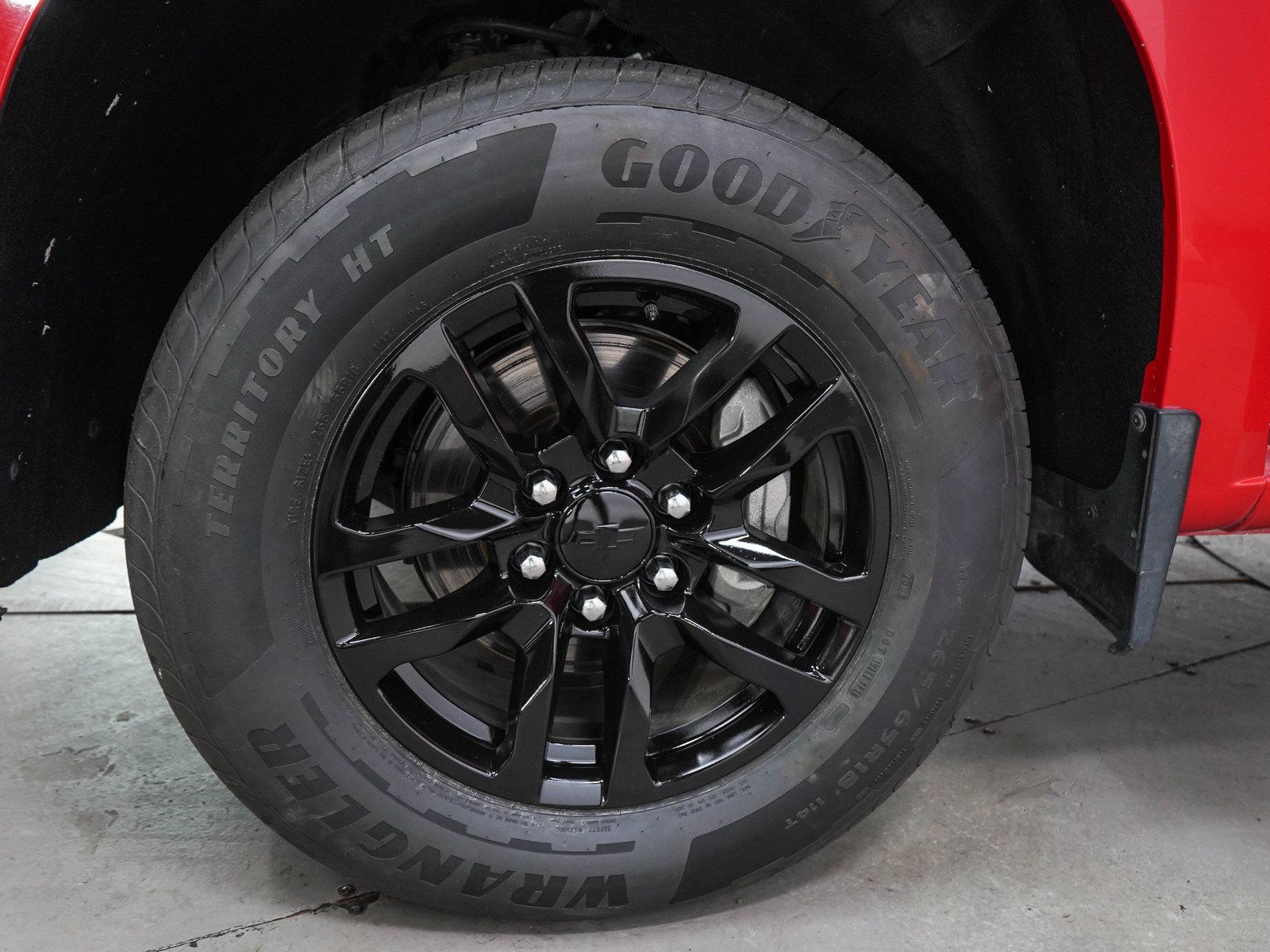 Used 2021 Chevrolet Silverado 1500 RST AWD/4WD image 29